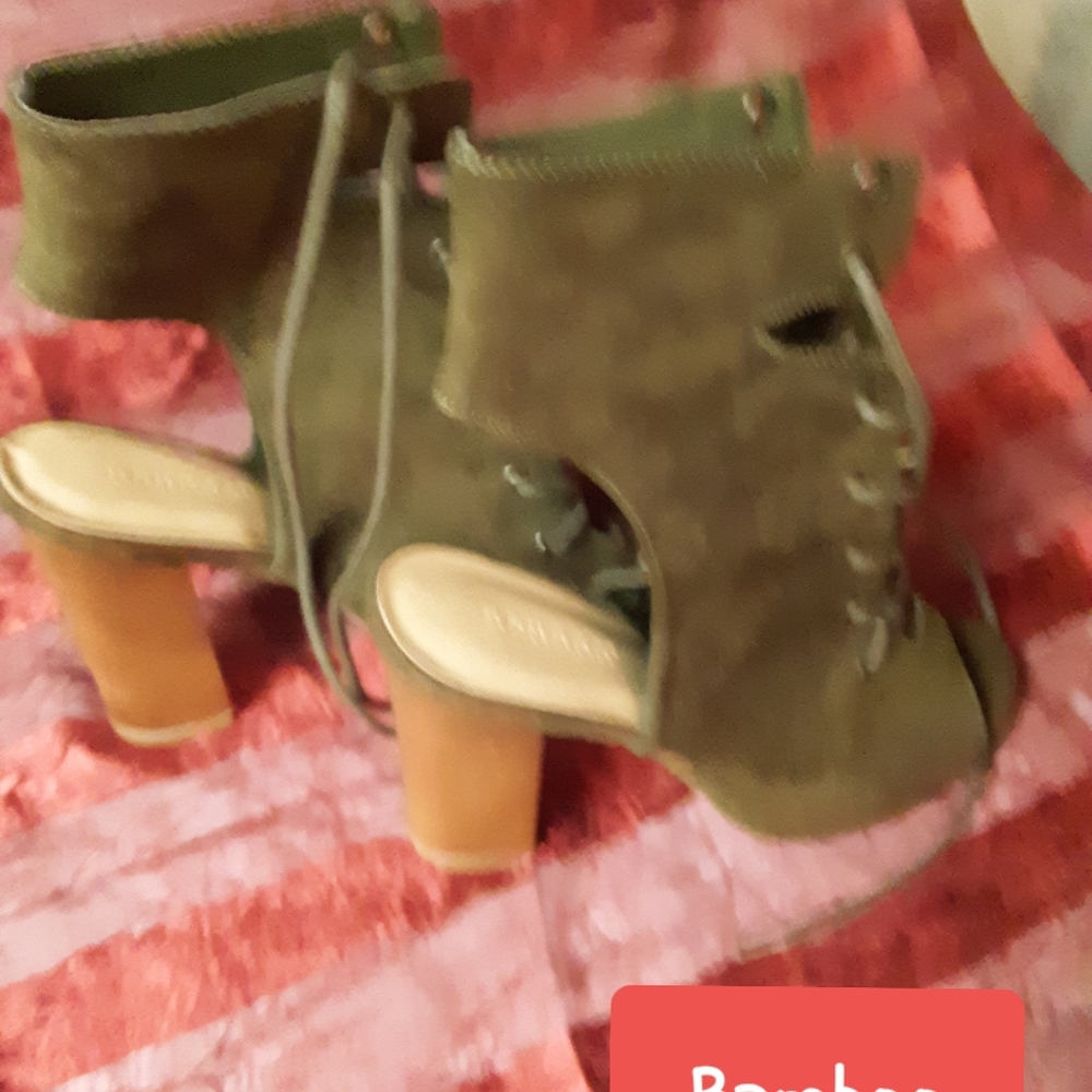 Womens Shoes